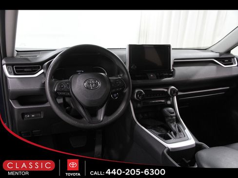 Certified 2025 Toyota RAV4 XLE AWD/4WD image 6