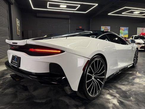 Used 2020 McLaren GT RWD image 5