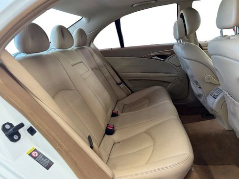 Used 2007 Mercedes-Benz E 350 Sedan image 18