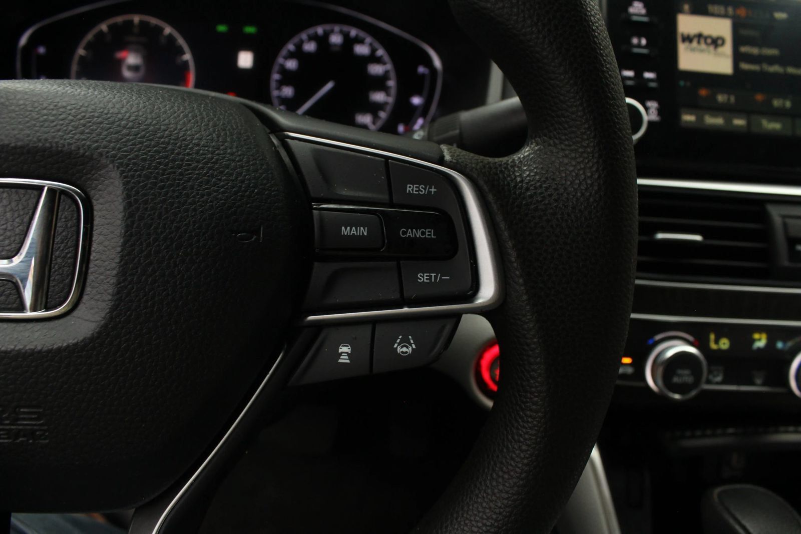 Used 2019 Honda Accord EX image 26