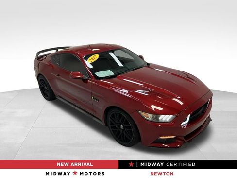 Used 2017 Ford Mustang GT RWD image 1