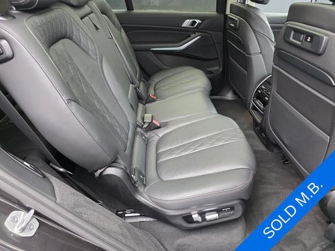 Used 2021 BMW X7 xDrive40i w/ Executive Package 2 AWD/4WD image 28