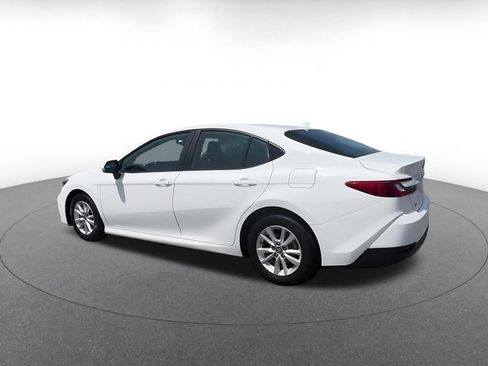 Used 2025 Toyota Camry LE FWD image 10