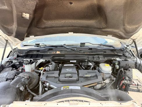 Used 2018 RAM 2500 Limited AWD/4WD image 47