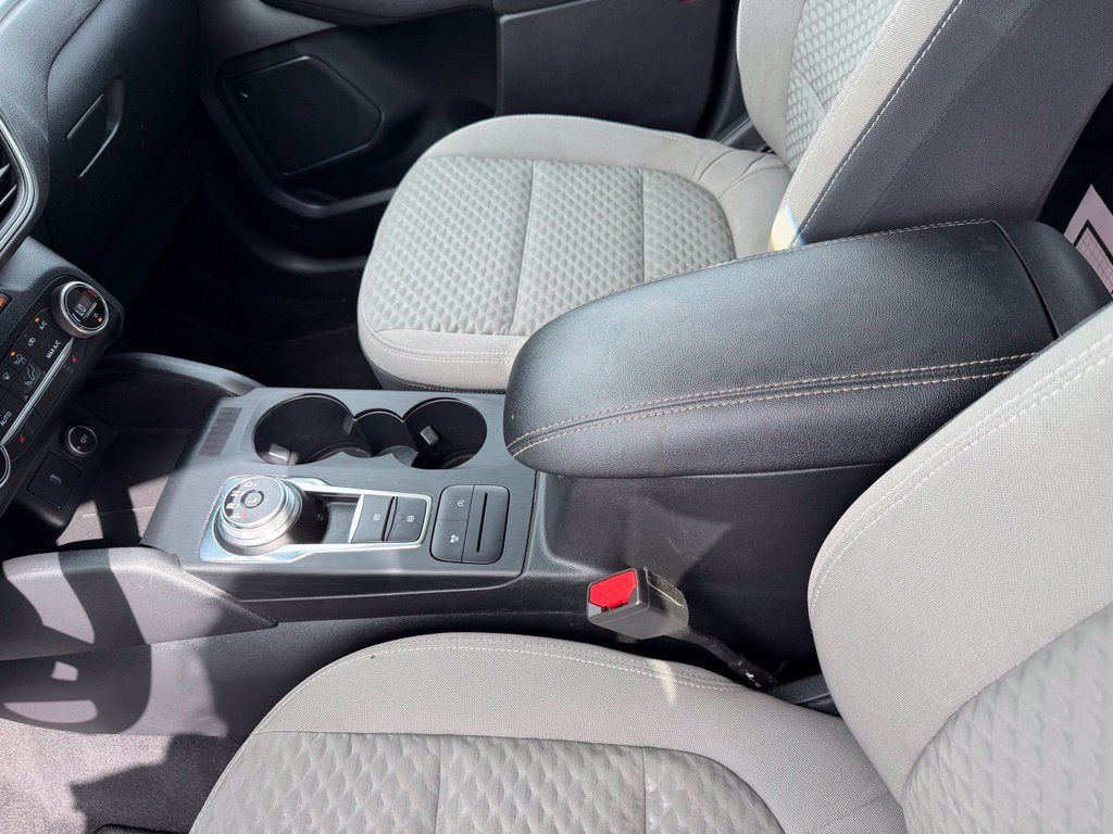 Certified 2020 Ford Escape SE AWD/4WD image 16