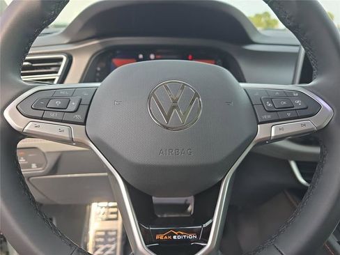 New 2026 Volkswagen Atlas Peak Edition image 25