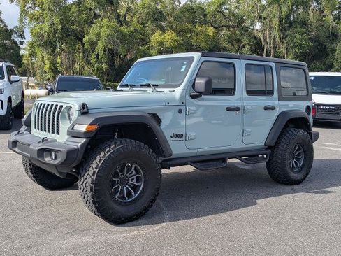 Used 2024 Jeep Wrangler Unlimited Sport AWD/4WD image 8