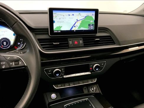 Used 2018 Audi Q5 2.0T Premium Plus w/ Premium Plus Package AWD/4WD image 5