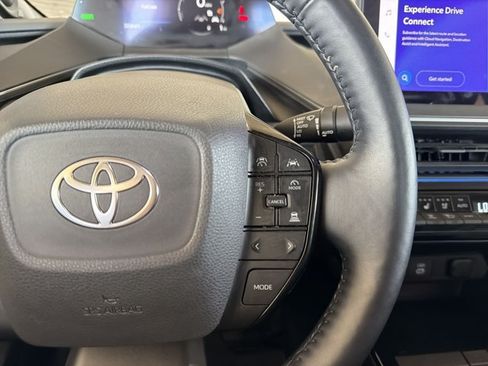 Used 2023 Toyota Prius Limited w/ Limited Premium Package FWD image 16