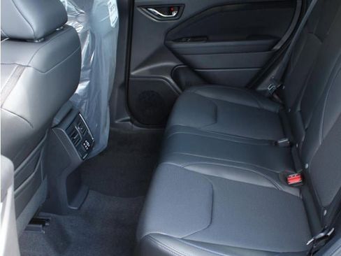 New 2026 Subaru Forester Limited AWD/4WD image 36