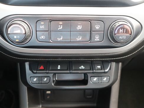 Used 2016 GMC Canyon SLT AWD/4WD image 36