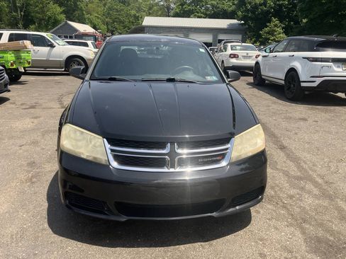 Used 2013 Dodge Avenger SE FWD image 4