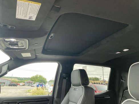 New 2025 GMC Sierra 1500 AT4X AWD/4WD image 17