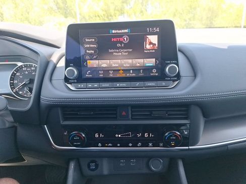 Certified 2026 Nissan Rogue Dark Armor FWD image 19