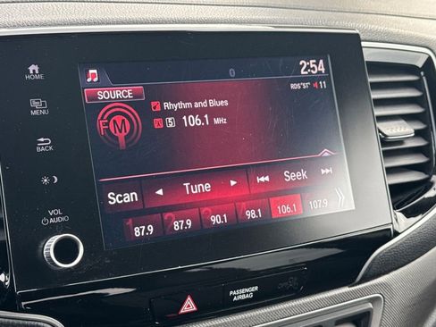 Certified 2023 Honda Ridgeline Sport image 19