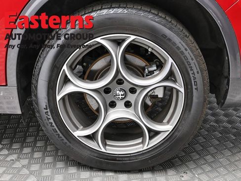 Used 2024 Alfa Romeo Stelvio Ti w/ Active Assist Plus Package image 8