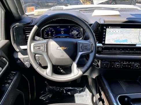 Used 2025 Chevrolet Silverado 2500 LT w/ All Star Edition image 6