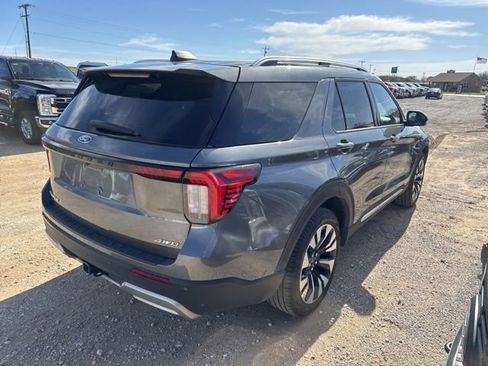 Used 2025 Ford Explorer Platinum w/ LUX Leather Package image 7