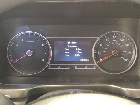 Used 2022 Kia Sorento LX image 23