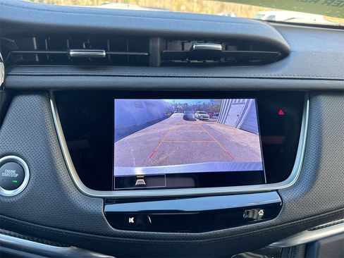 Used 2025 Cadillac XT5 Sportv w/ LPO, Floor Liner Package image 28