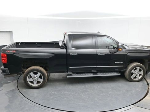 Used 2019 Chevrolet Silverado 2500 LTZ w/ Duramax Plus Package image 39