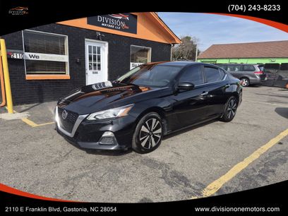 Used 2022 Nissan Altima 2.5 SV