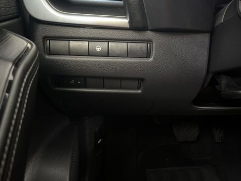 Used 2022 Nissan Rogue SV FWD image 57