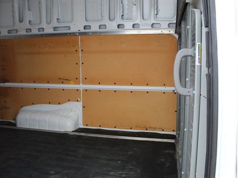 Used 2021 Nissan NV 2500 SV image 13