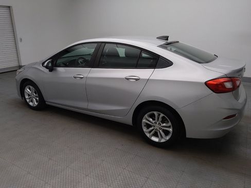 Used 2019 Chevrolet Cruze LS w/ LS Convenience Package FWD image 3