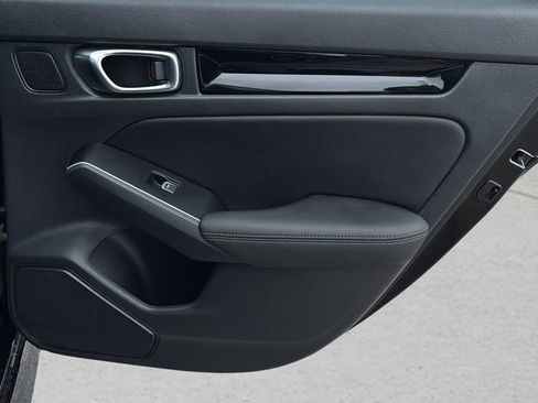 Used 2025 Honda Civic Sport image 11