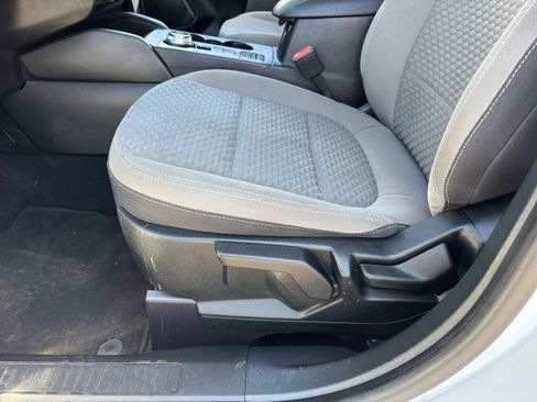 Certified 2021 Ford Escape SE FWD image 13