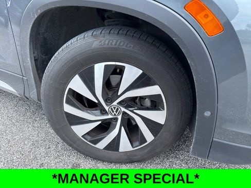Used 2025 Volkswagen Tiguan S FWD image 2