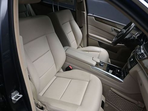 Used 2016 Mercedes-Benz E 350 Sedan image 29