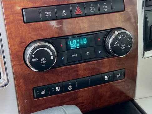 Used 2011 RAM 1500 Laramie AWD/4WD image 18