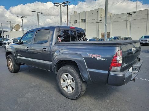 Used 2009 Toyota Tacoma PreRunner image 5