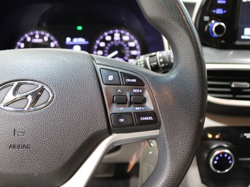 Used 2019 Hyundai Tucson SE image 11