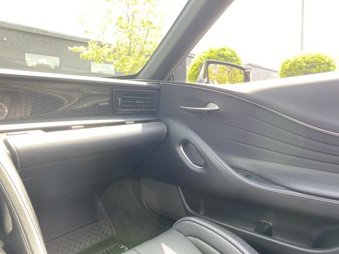 Used 2021 Lexus LC 500 Convertible w/ Touring Package RWD image 18