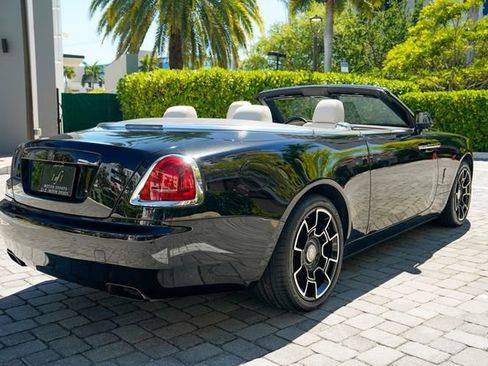 Used 2018 Rolls-Royce Dawn image 24