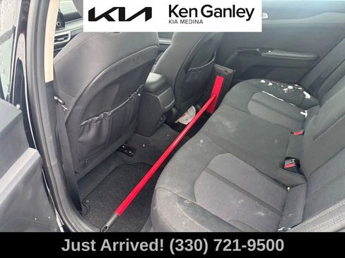 Used 2024 Kia K5 LXS image 11