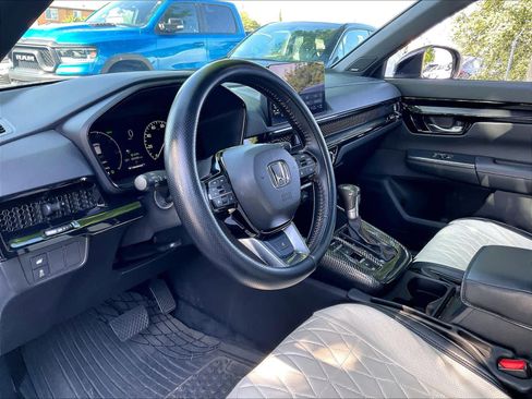 Used 2025 Honda CR-V Sport Touring image 15