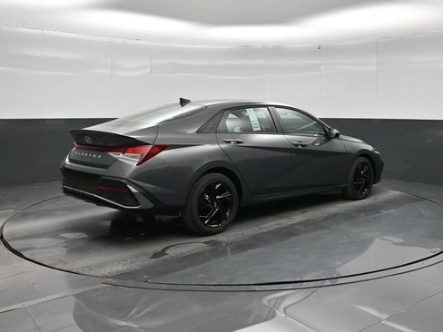 New 2026 Hyundai Elantra Sport FWD image 7