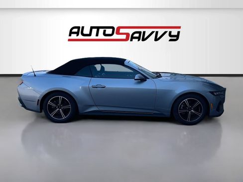 Used 2024 Ford Mustang Premium RWD image 8