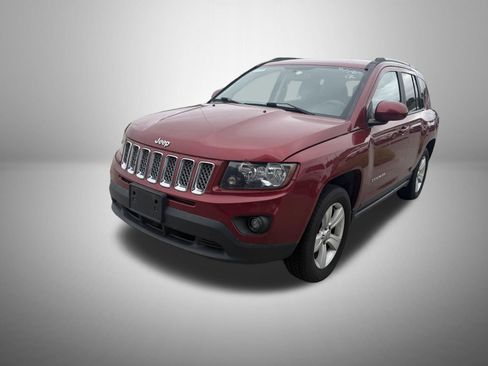 Used 2017 Jeep Compass Latitude AWD/4WD image 1
