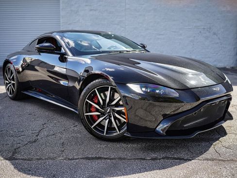 Used 2020 Aston Martin V8 Vantage Coupe image 8