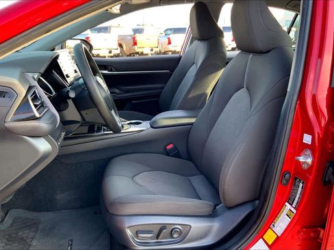 Used 2023 Toyota Camry LE image 7