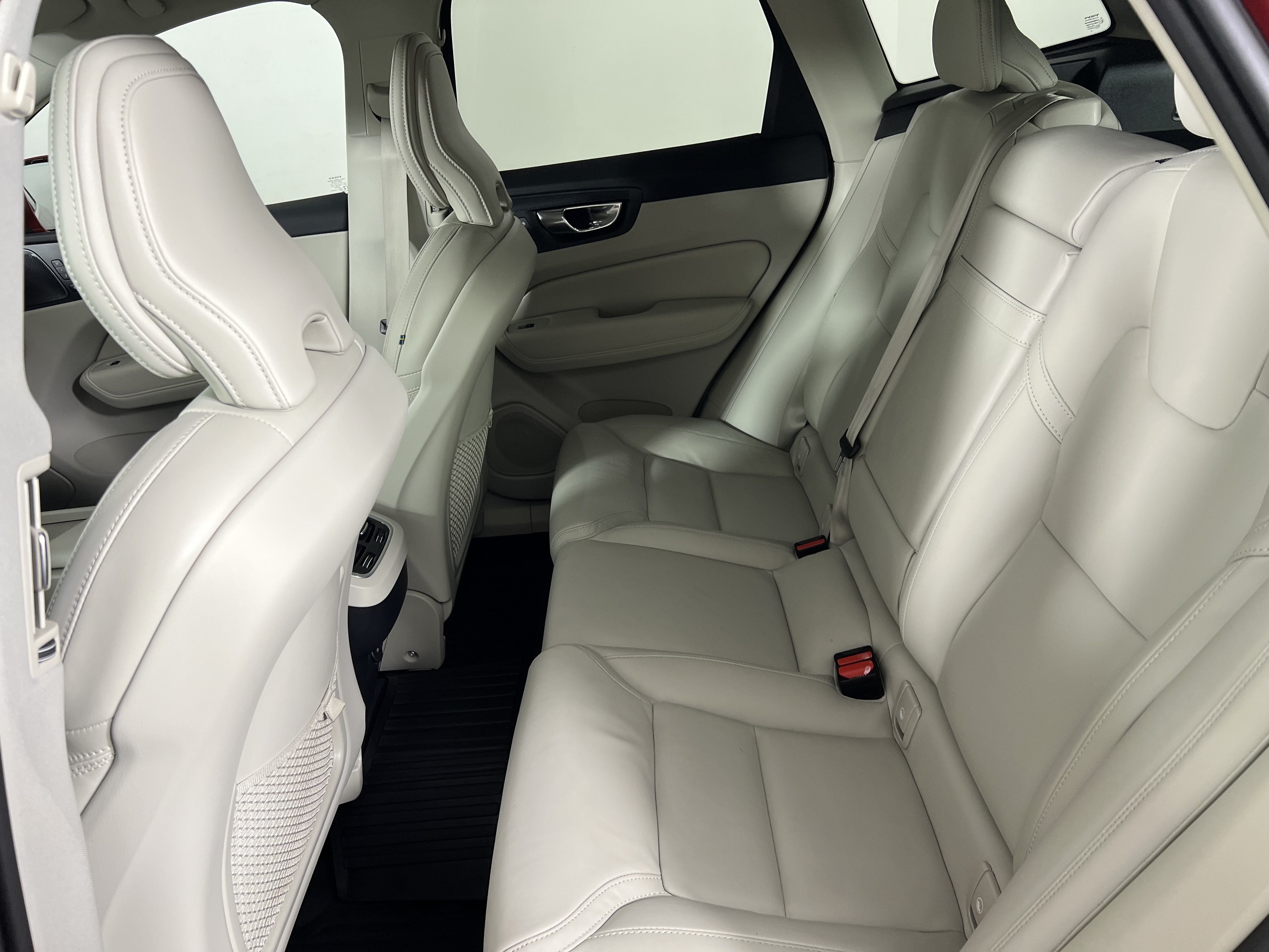 Used 2022 Volvo XC60 B5 Inscription w/ Advanced Package AWD/4WD image 20
