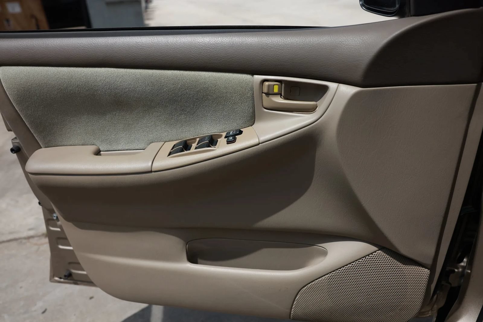 Used 2006 Toyota Corolla CE FWD image 40