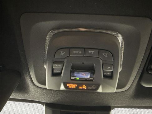 Certified 2024 Toyota Corolla SE w/ SE Premium Package image 22