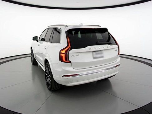 New 2026 Volvo XC90 B6 Plus w/ Protection Package Premier AWD/4WD image 4