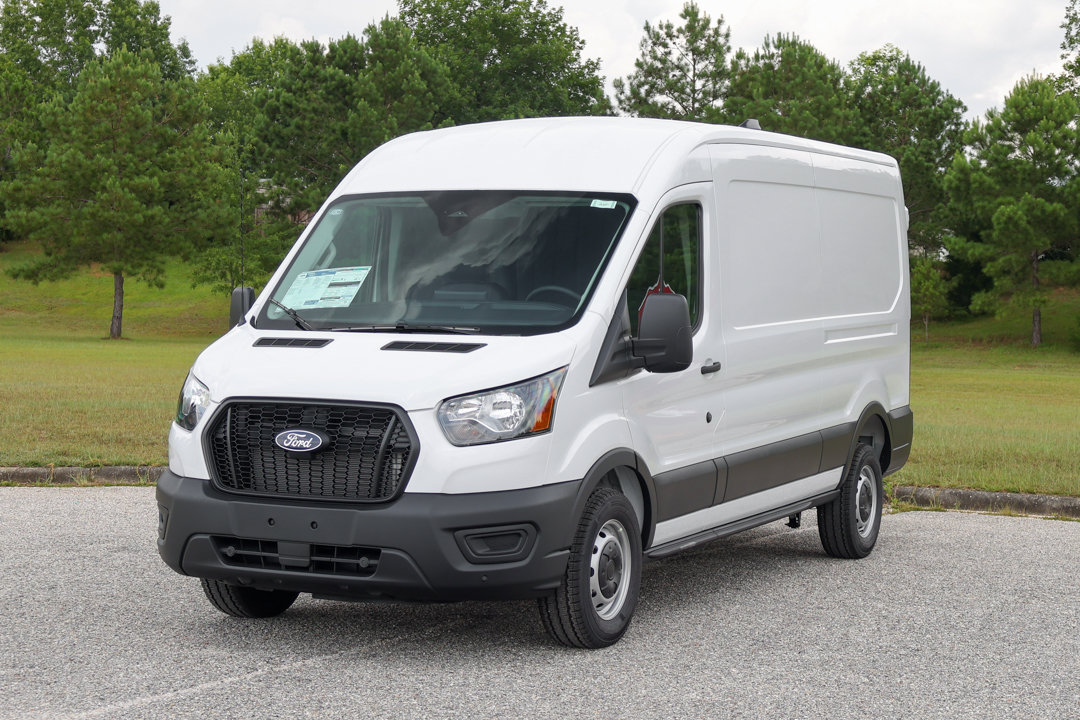 New 2026 Ford Transit 250 148 Medium Roof RWD image 3